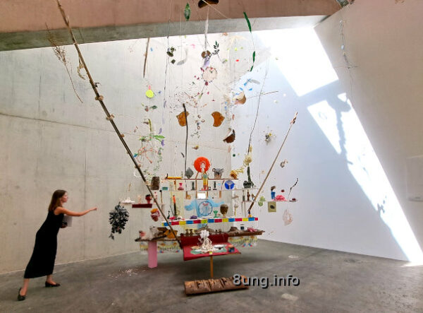 Kunsthaus Baselland - Kaleidoskop der Gegenwartskunst - Gerda Steiner und Jörg Lenzlinger, Altar des Prekären, 2024